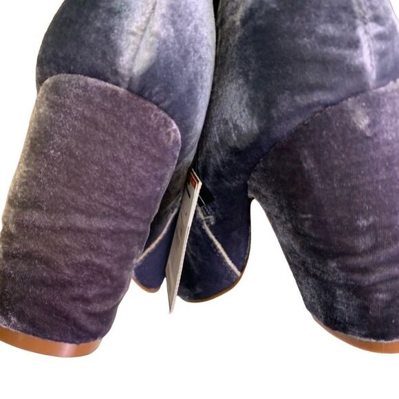 NWT ZARA Gray Velour Ankle Boots, 40/US 9 Flawed Pls Read Desc and last photo - Picture 4 of 9